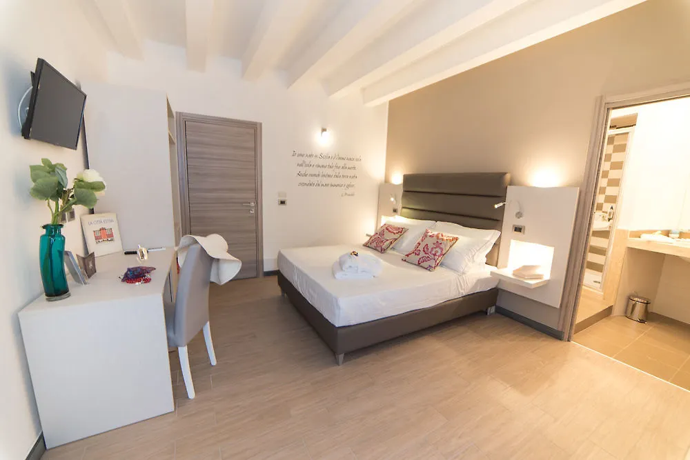 Palazzo Sisto Exclusive Rooms Katanya 2*,  İtalya